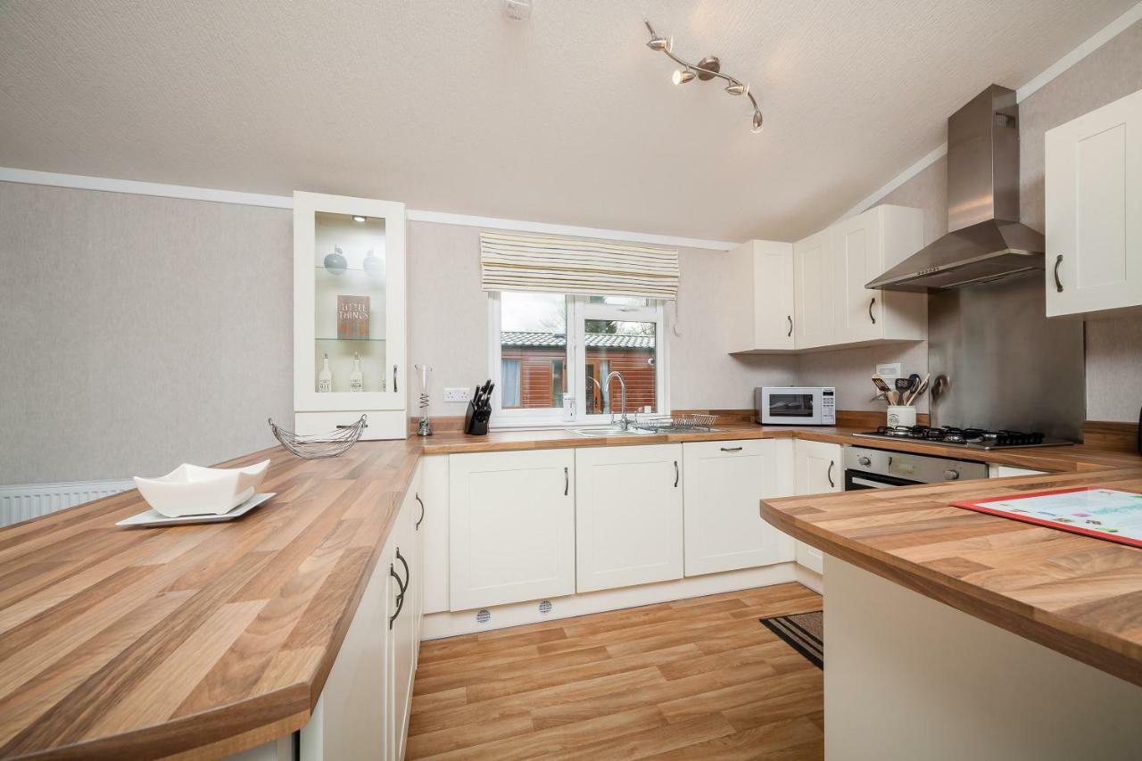 Thistle Lodge Auchterarder Esterno foto